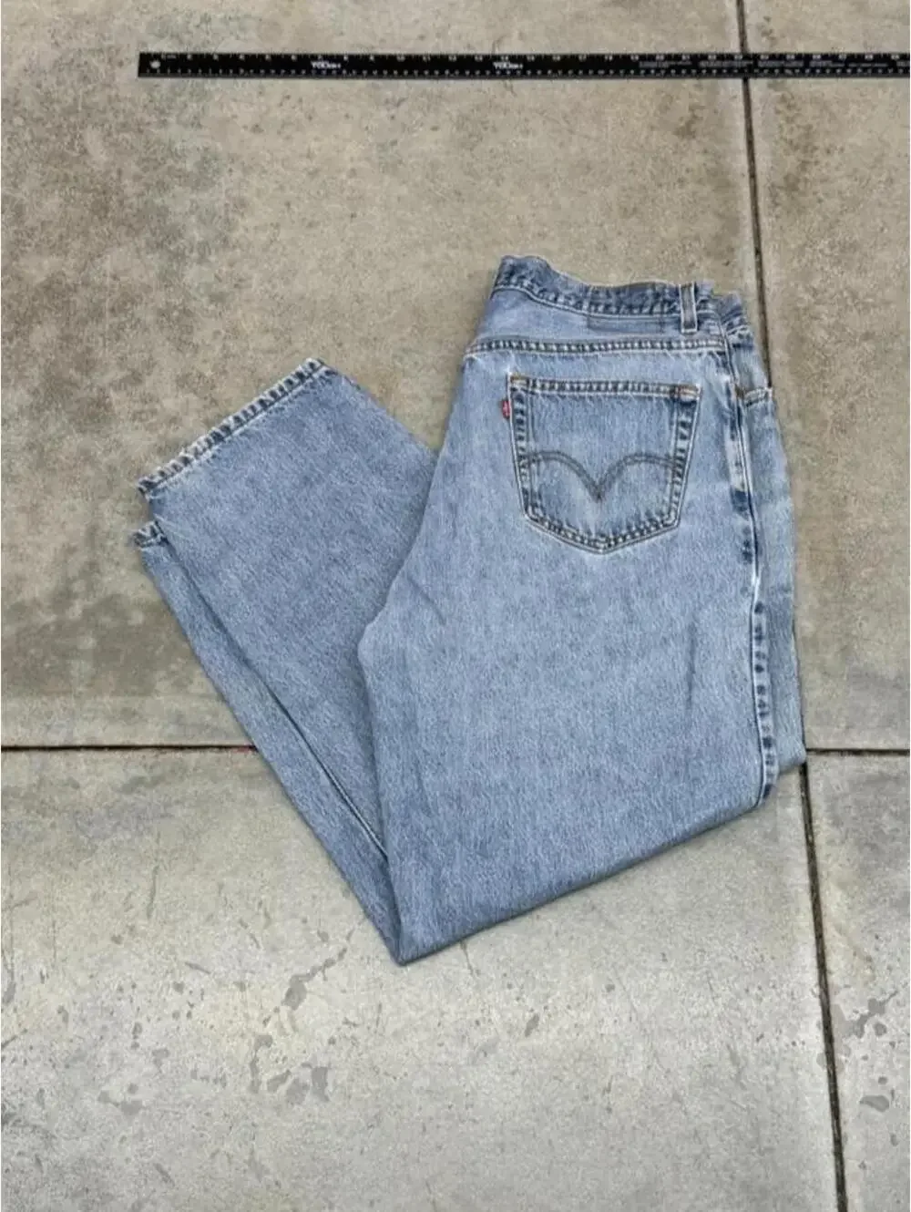 vintage levis 560 faded blue relaxed baggy fit jeans size 36 x 30